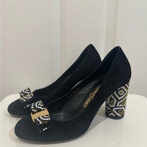 Ferragamo size 7 , heel pumps